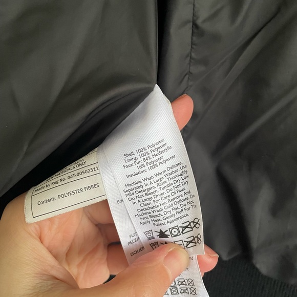 Eddie Bauer Ladies Down Jacket with Faux Fur Hood size S - Picture 9 of 10